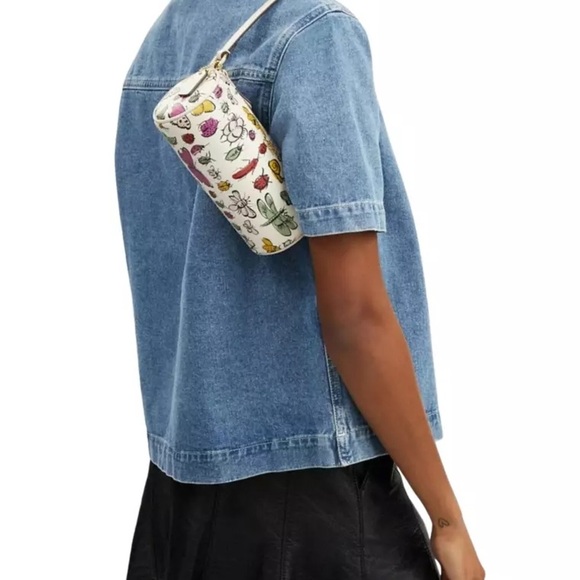 Coach White Shoulder Bag with Nature-Inspired Print - Picture 4 of 11